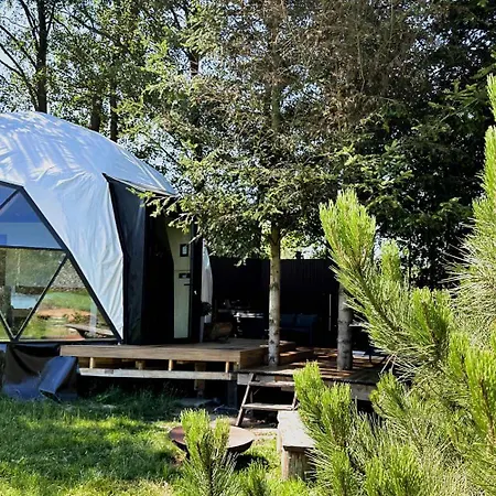 A Tent At The Confluence Luxury tent Vesin